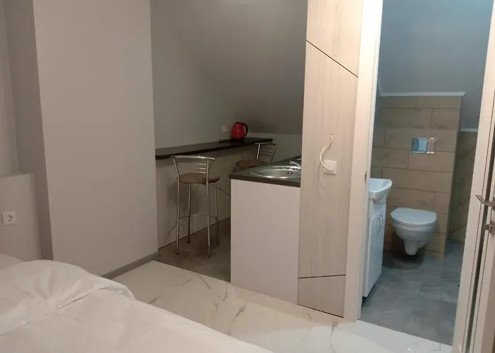 Vip 39 Kn Olgy St דירה